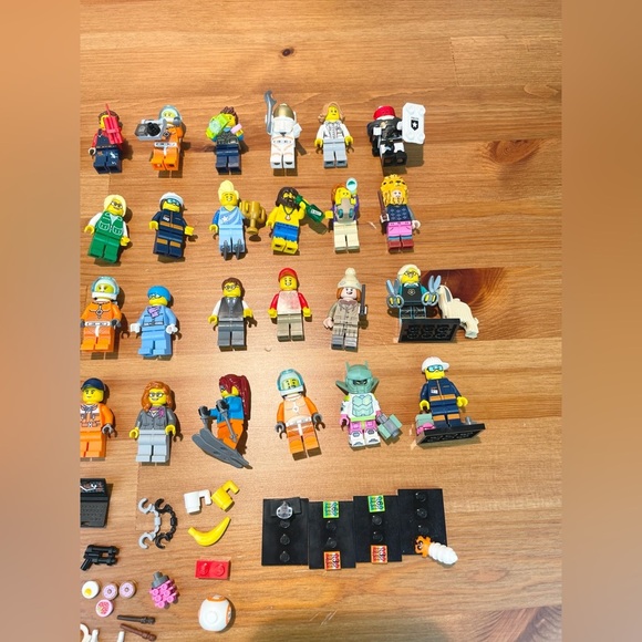 Lego Minifigures Lot of 32 Assorted Harry Potter Snowboard Skier Accessories - Picture 8 of 13